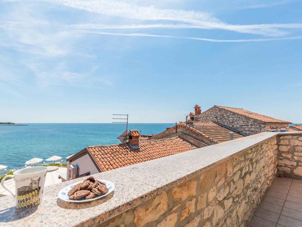 Apartment mit Meerblick und Balkon im Zentrum von Umag