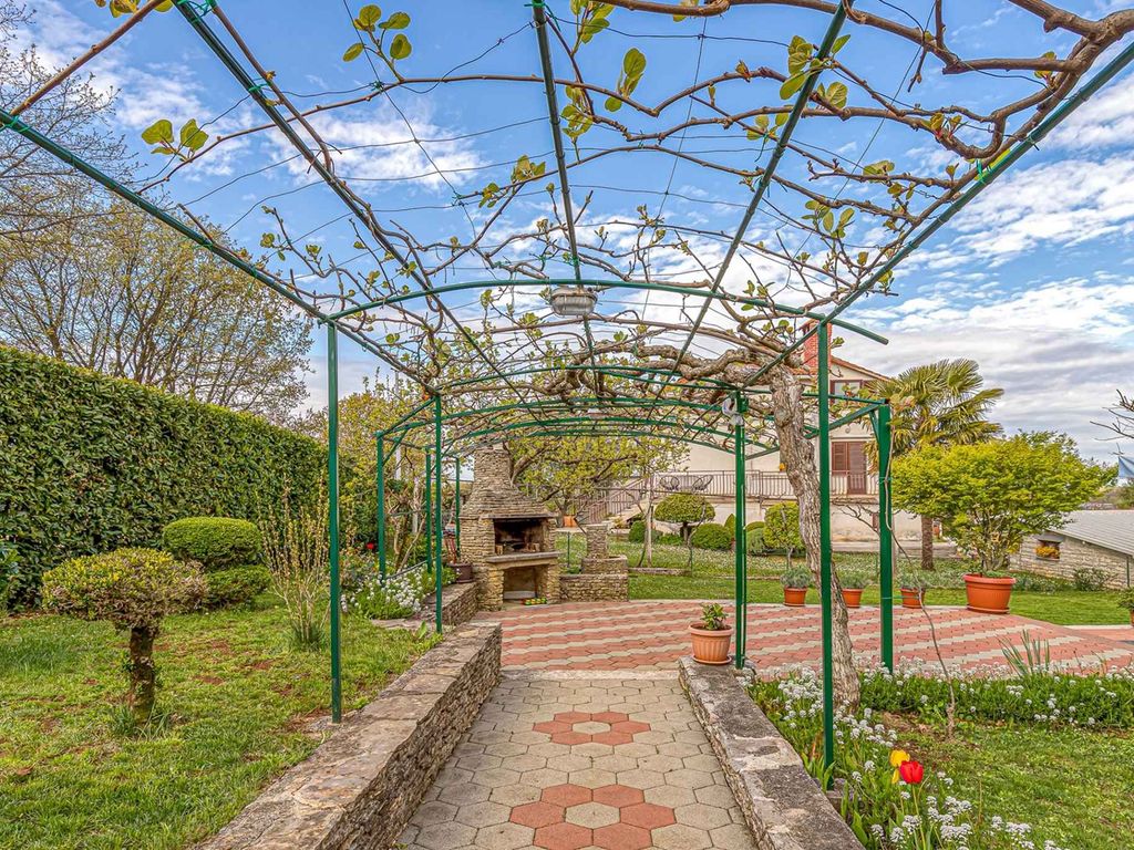 Ferienwohnung mit Terrasse und Privatpool