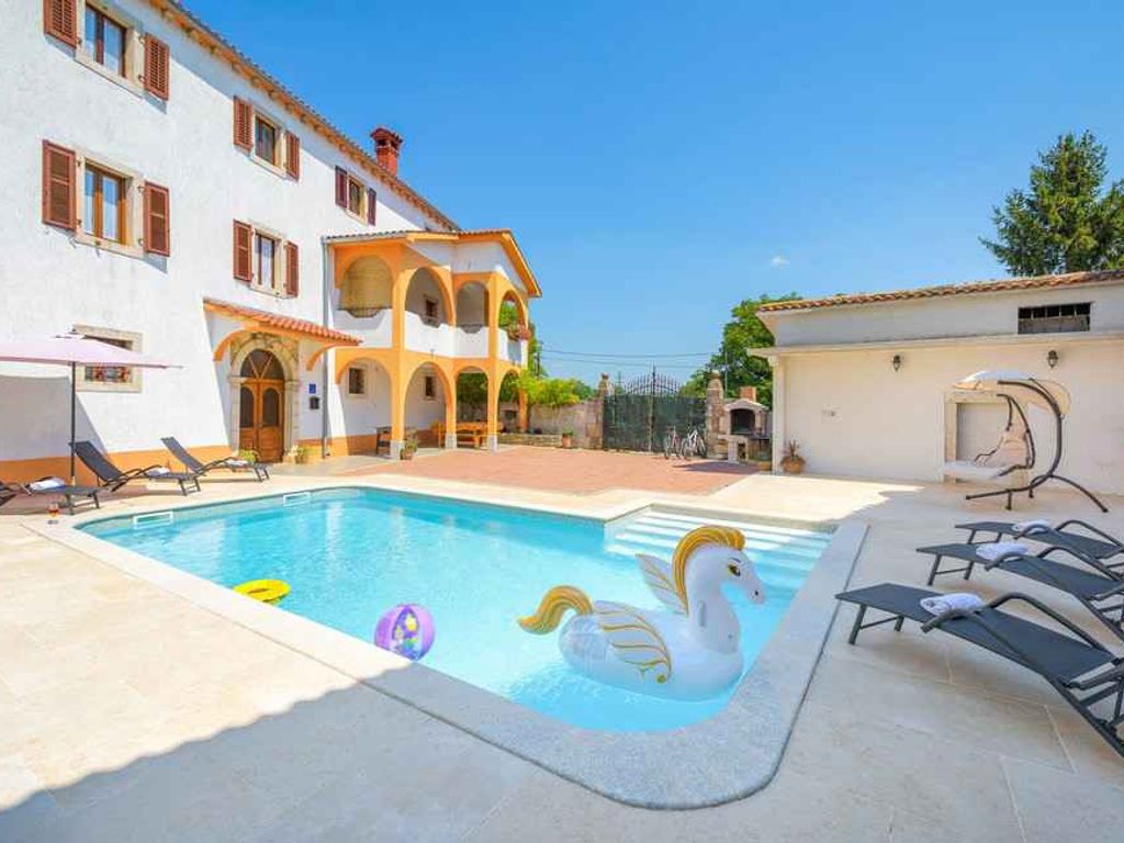 Ferienhaus mit Privatpool und Sauna