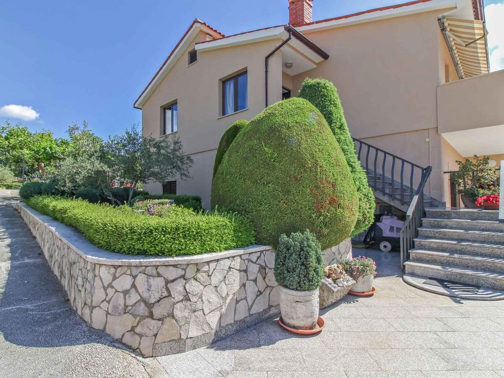Ferienwohnung mit Klimaanlage und Grill