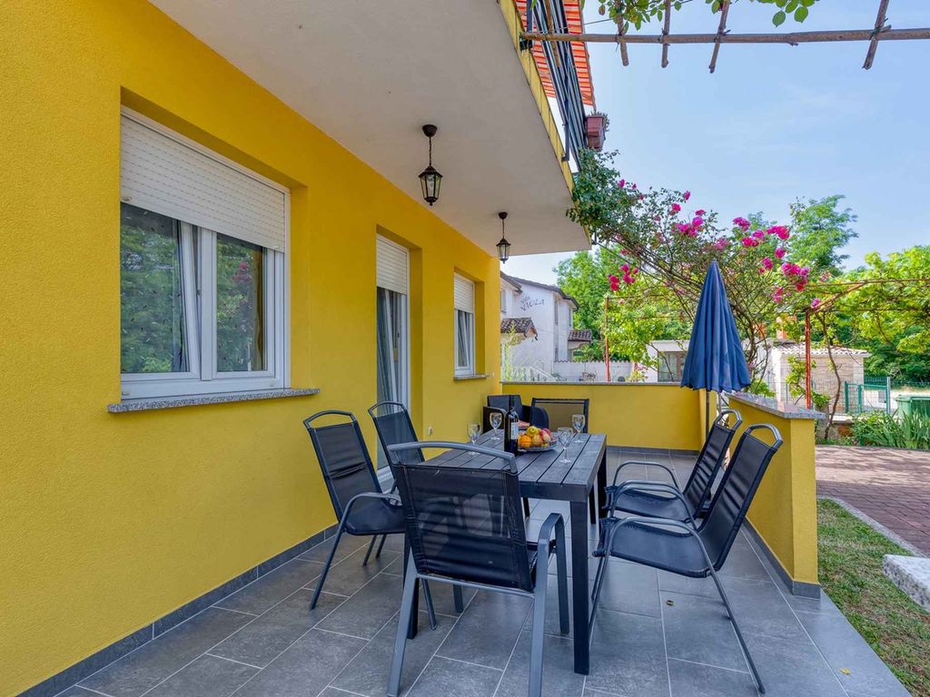 Ferienwohnung mit Terrasse