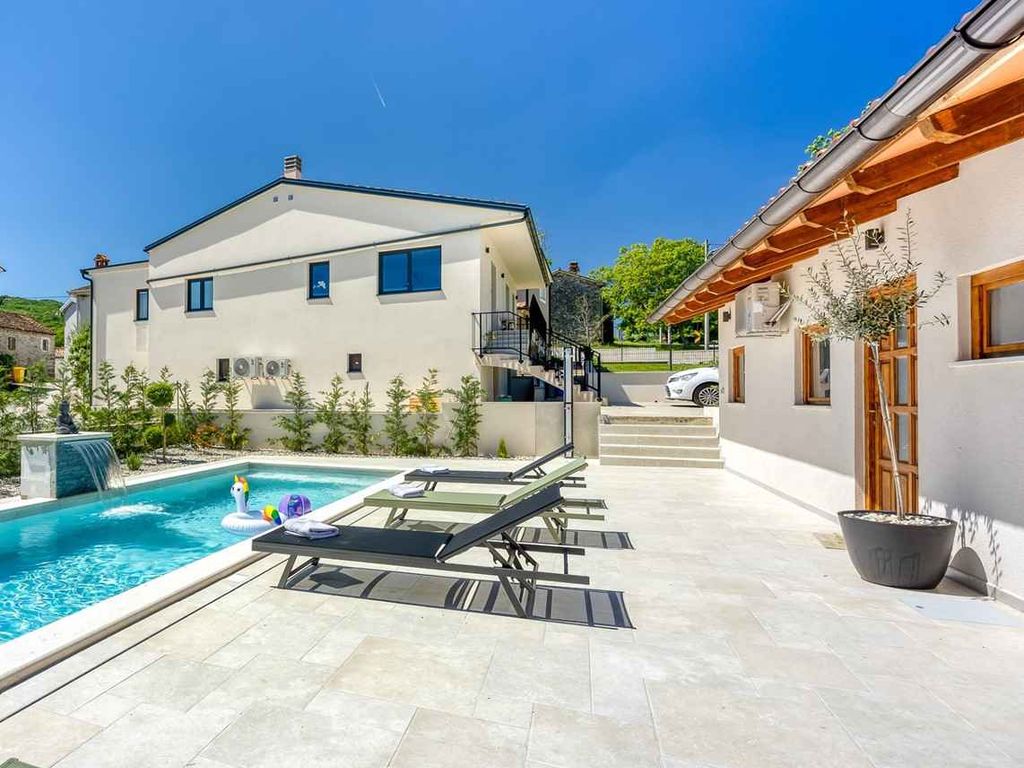 Villa mit Privatpool
