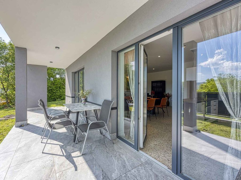 Ferienhaus mit Privatpool