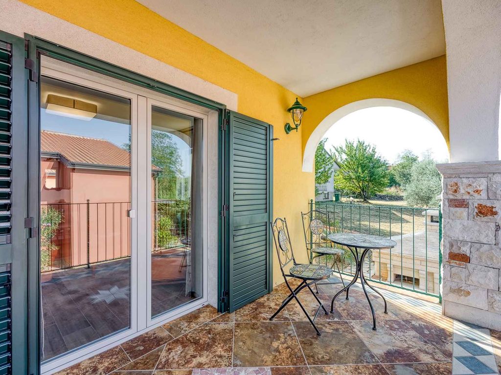 Ferienwohnung mit Terrasse