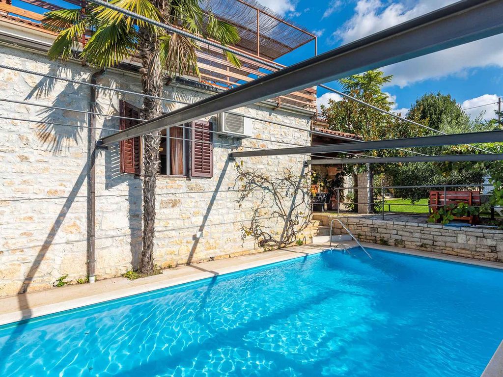 Ferienwohnung mit Pool