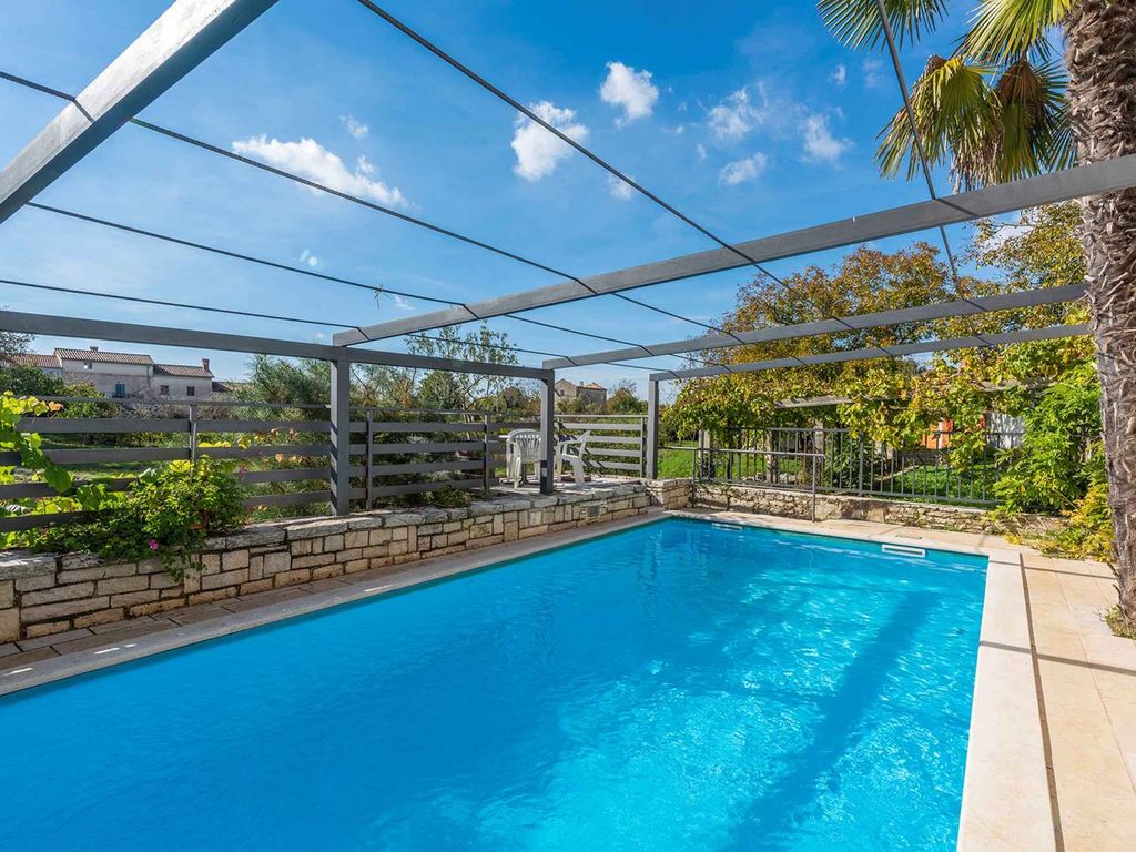 Ferienwohnung mit Pool