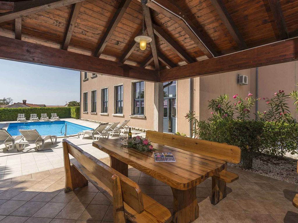 Villa mit Klimaanlage und Pool
