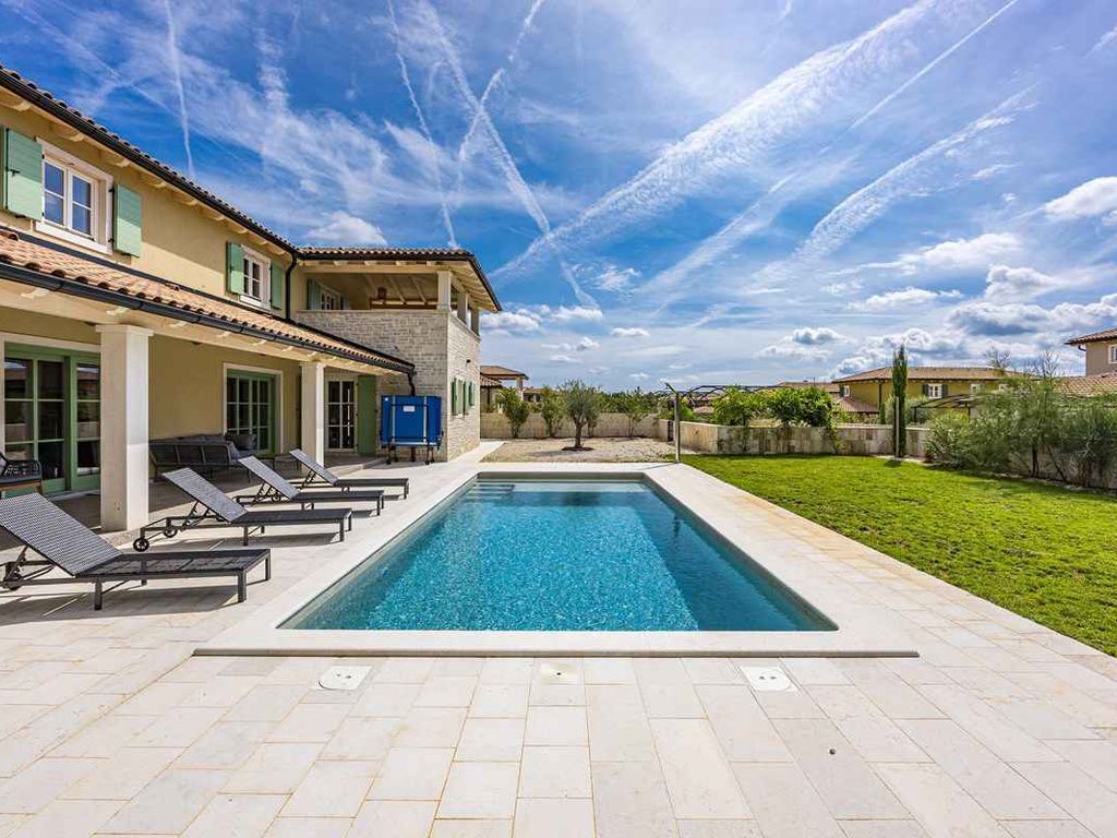 FerienHaus mit Pool