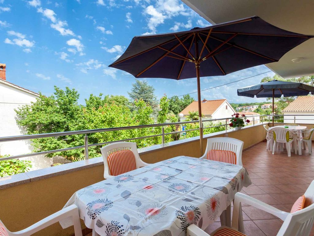 Ferienwohnung Luxury Apartment in Vantačići
