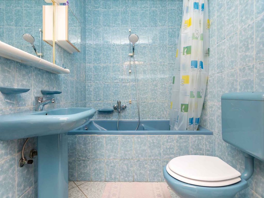 Ferienwohnung App 4 1.kat