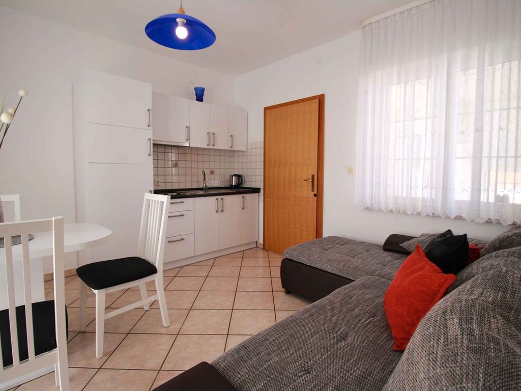 Ferienwohnung App 4 Lateral with Balcony