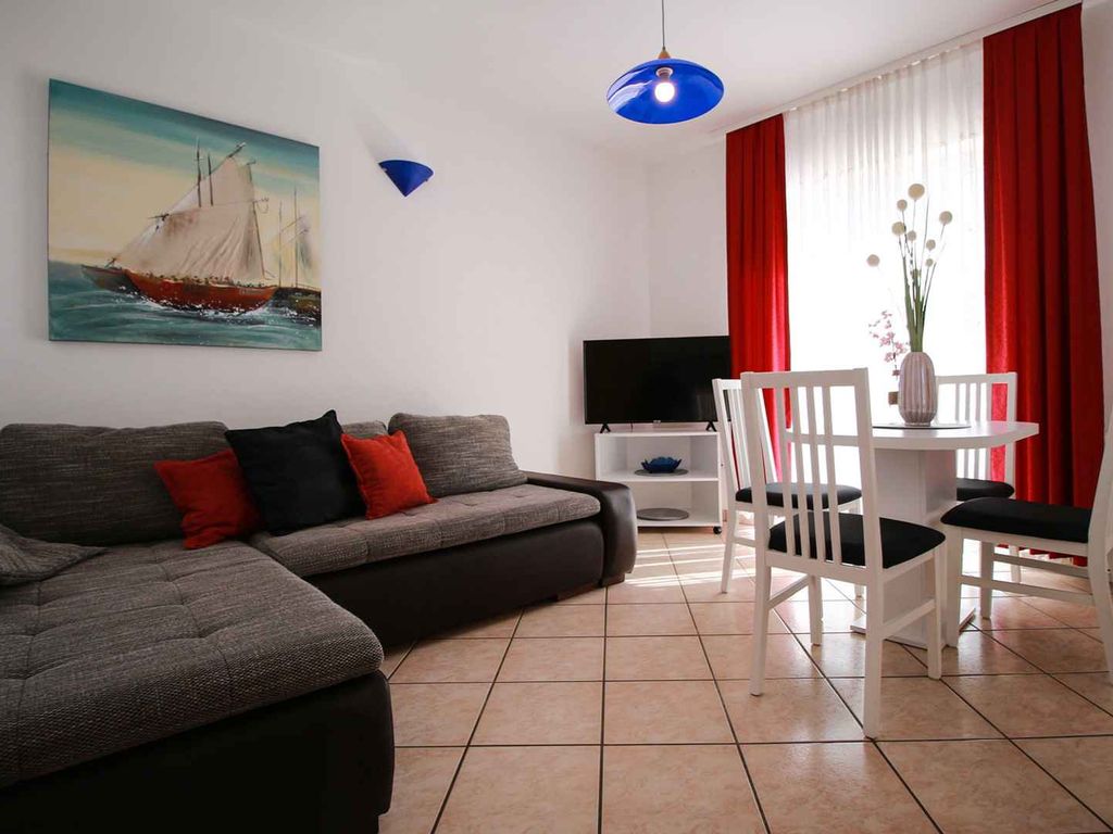 Ferienwohnung App 4 Lateral with Balcony