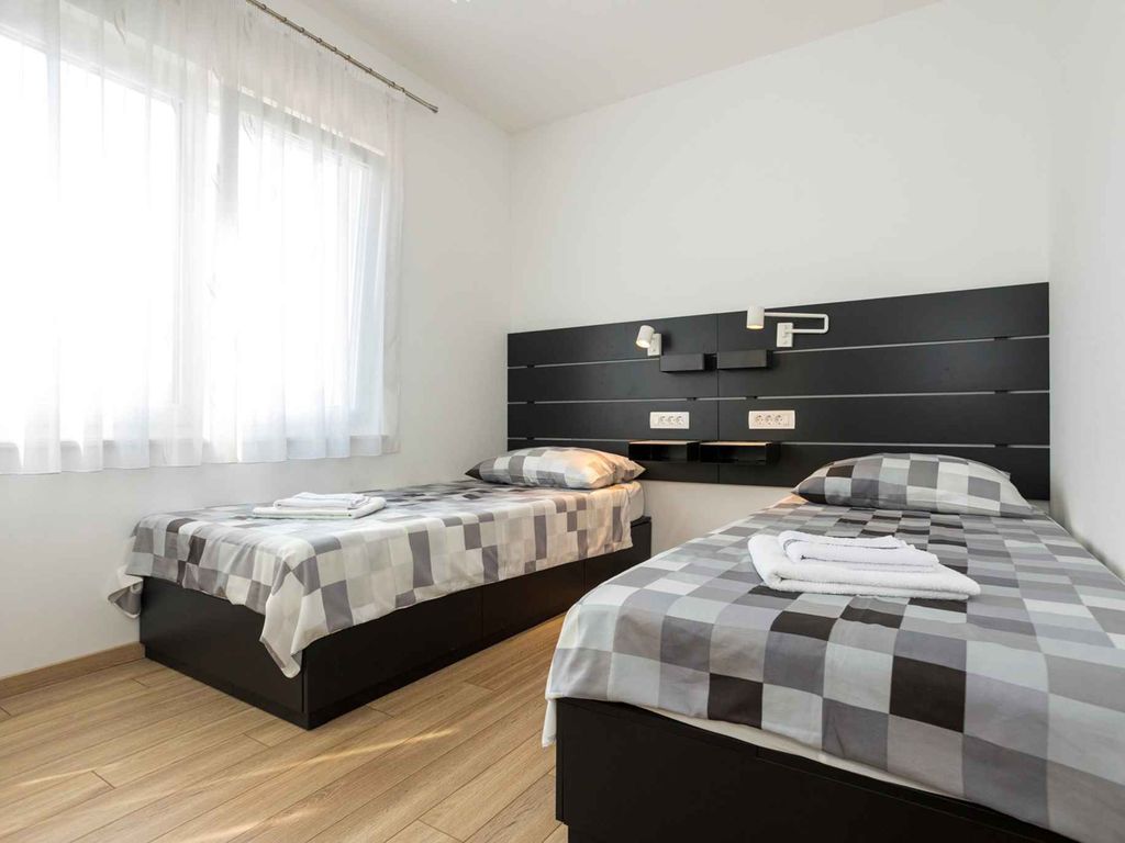 Ferienwohnung Modern two bedroom apartment