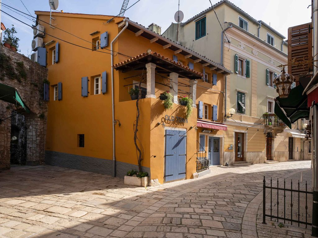 Ferienwohnung mit Meerblick direkt in Altstadt