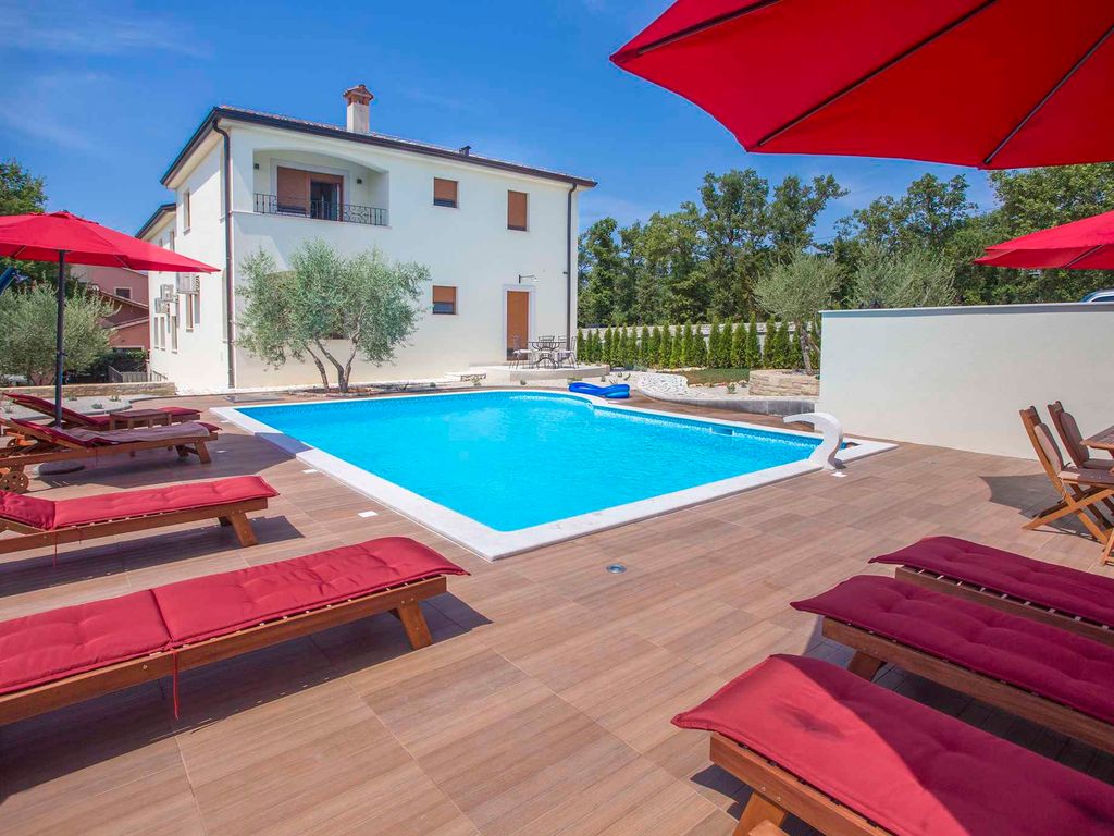 Ferienwohnung mit Pool