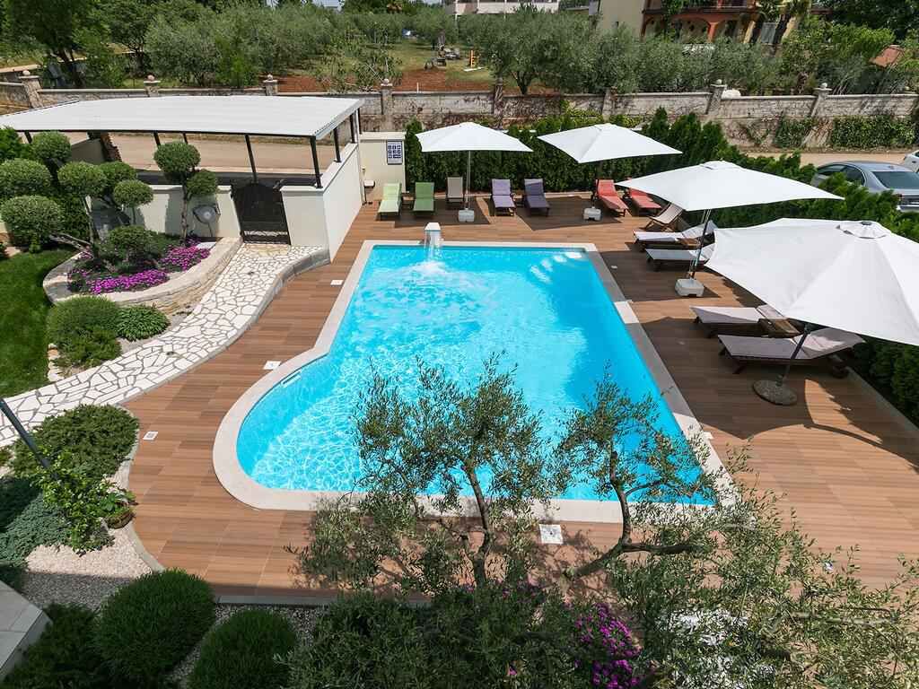 Ferienwohnung mit Pool