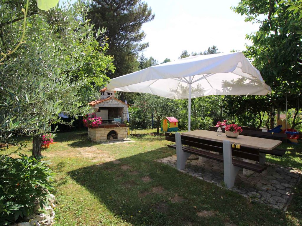 Ferienwohnung mit Garten und Grill