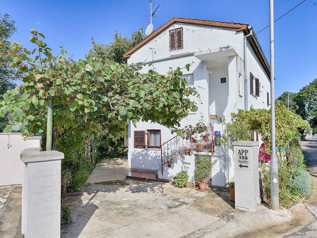 Ferienwohnung mit Klimaanlage und Terrasse