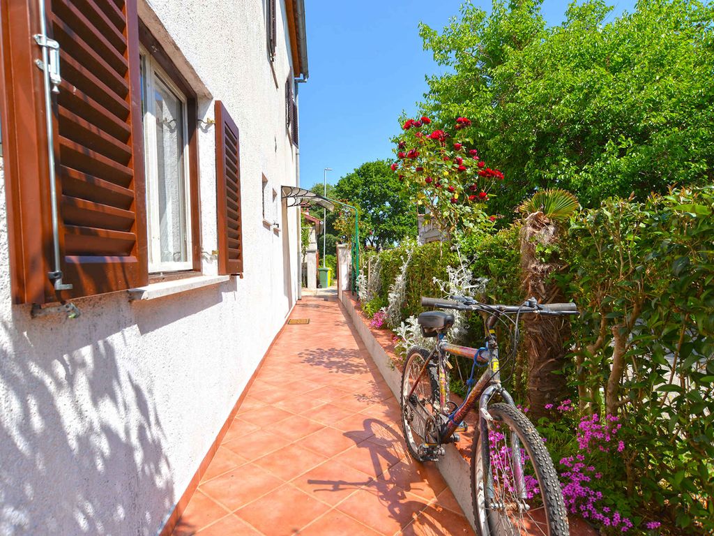 Ferienwohnung mit Klimaanlage und Terrasse