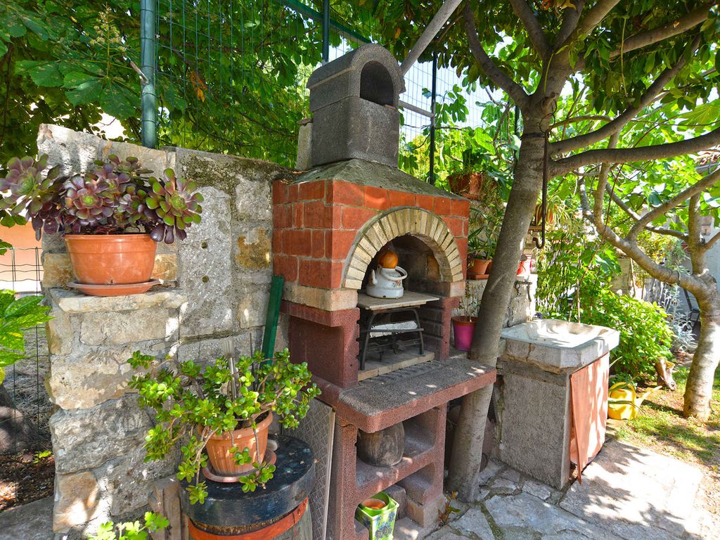 Ferienwohnung mit Klimaanlage und Terrasse