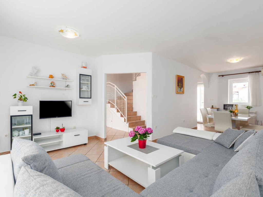 Ferienhaus mit schönem Garten in ruhiger Lage