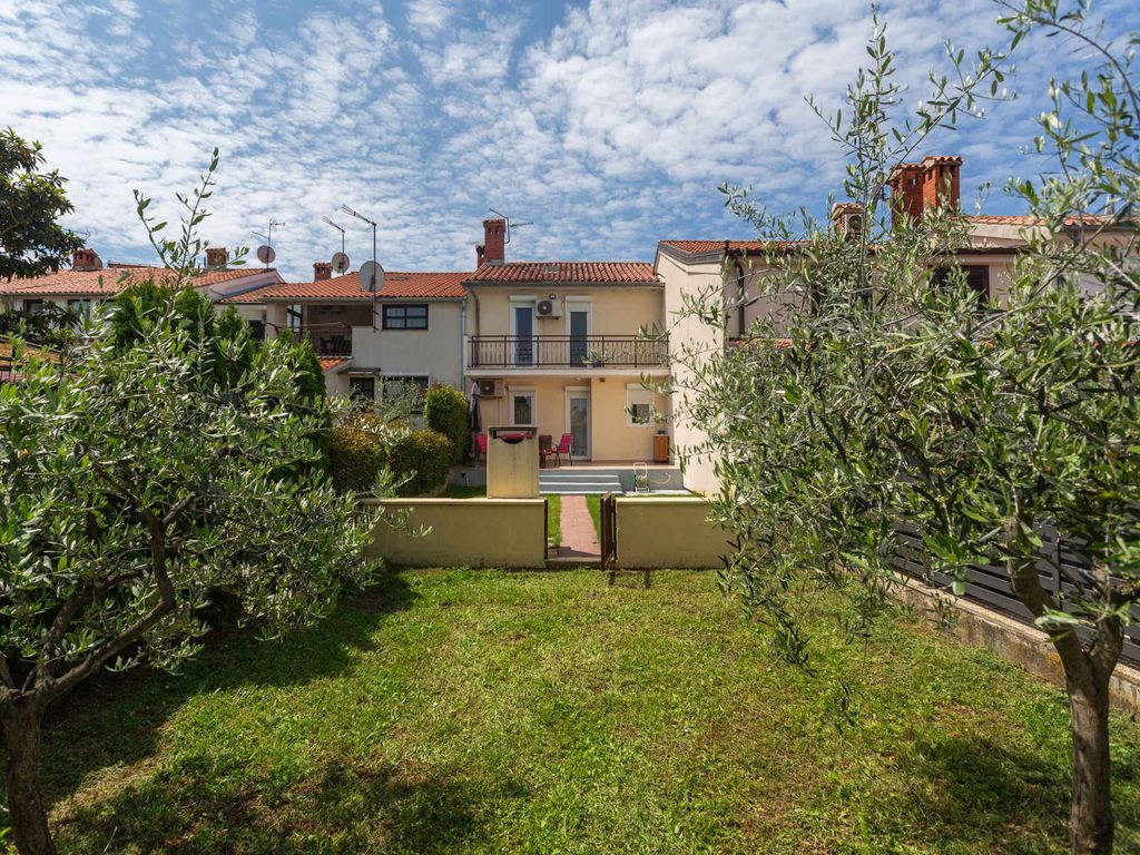 Ferienhaus mit schönem Garten in ruhiger Lage