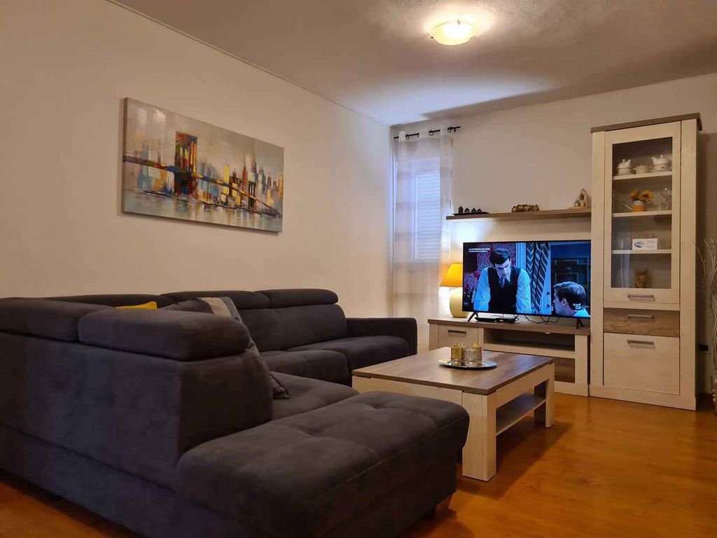 Ferienwohnung mit Gartenterrasse in Strandnähe Špadići Poreč