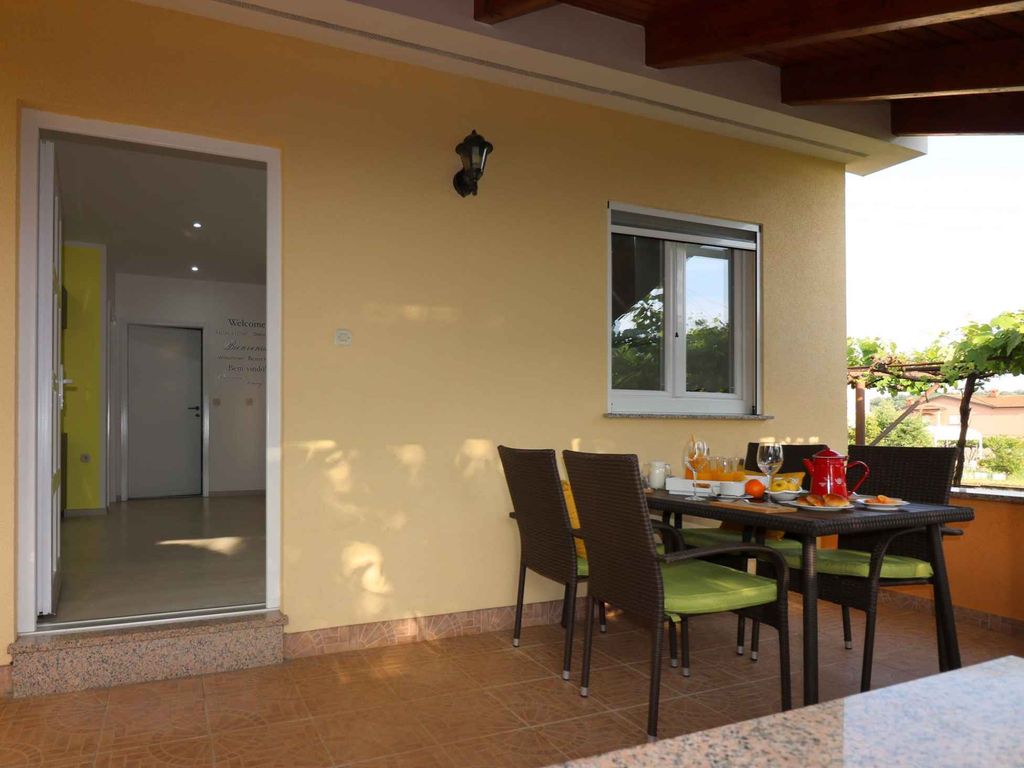 Ferienhaus Doppelhaushälfte mit Pool