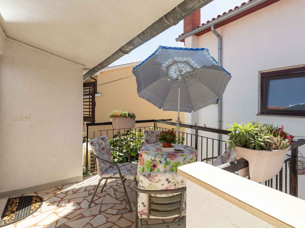 Ferienwohnung mit Balkon und Klimaanlage