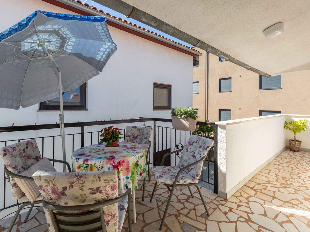 Ferienwohnung mit Balkon und Klimaanlage