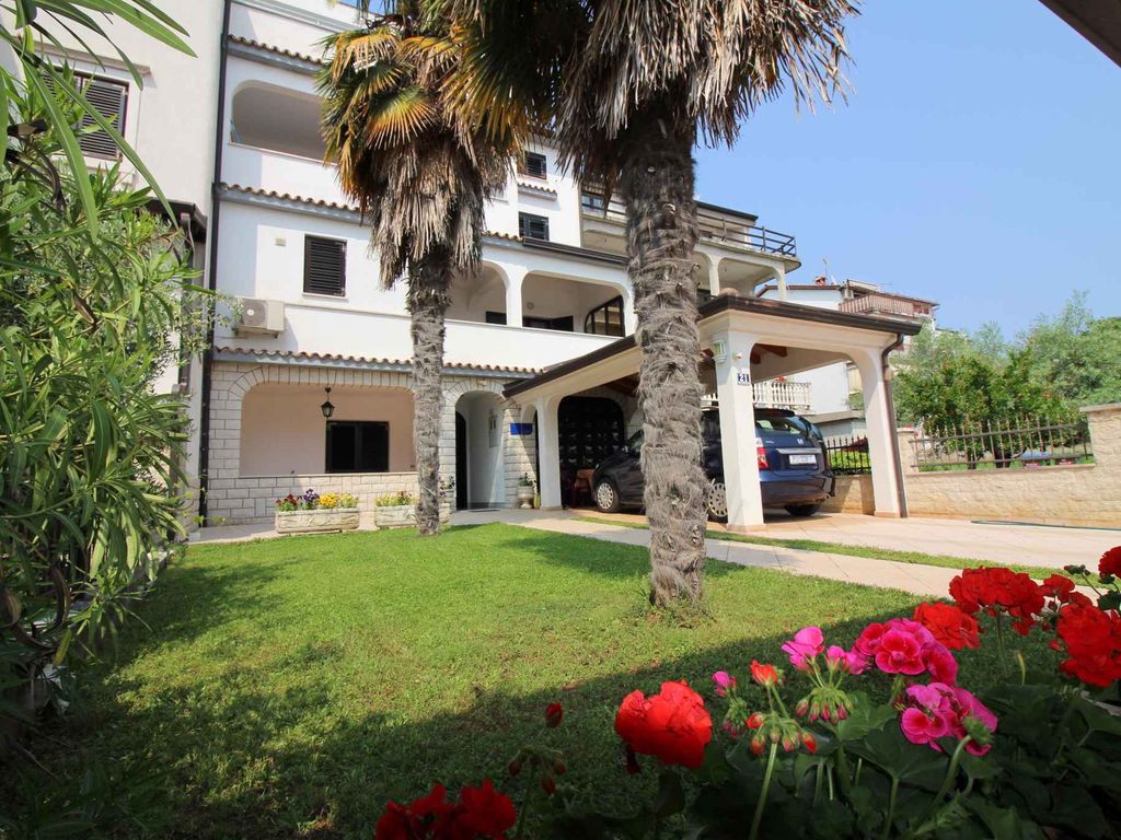 Ferienwohnung mit Terrasse und Klimaanlage