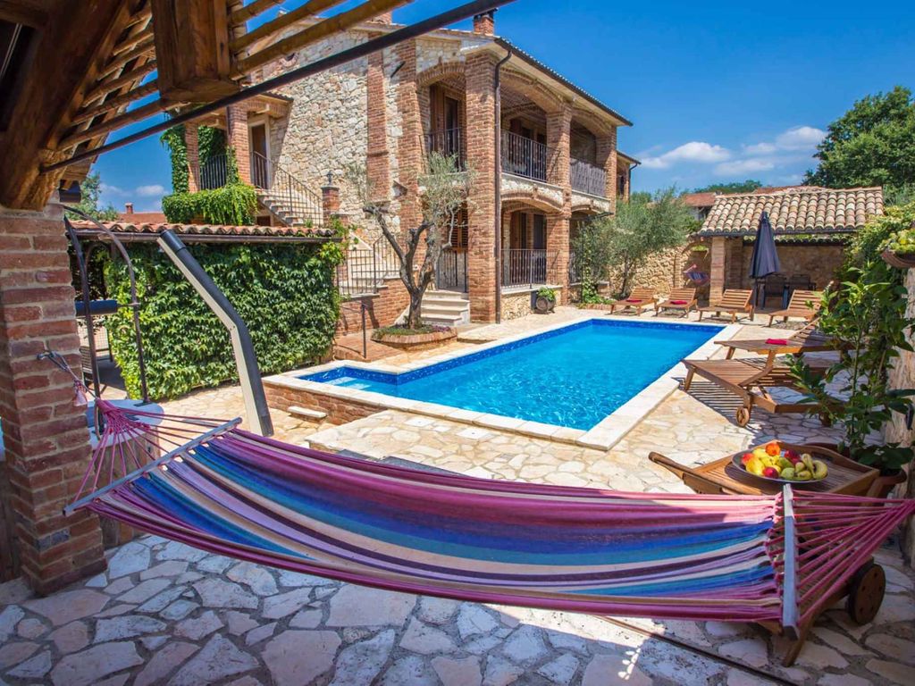 Ferienwohnung mit Pool und im toskanischen Stil
