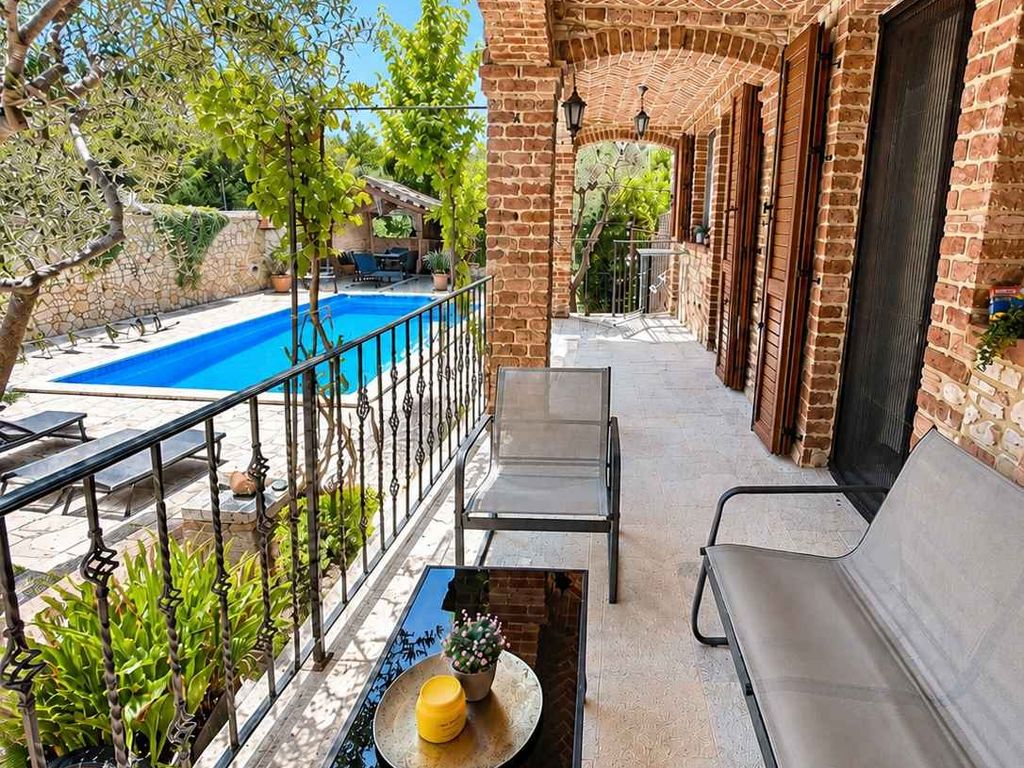 Ferienwohnung mit Pool und im toskanischen Stil