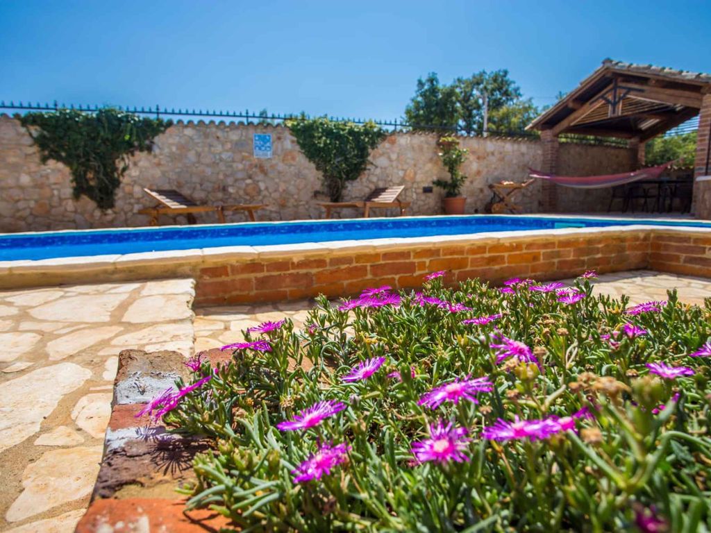 Ferienwohnung mit Pool und im toskanischen Stil