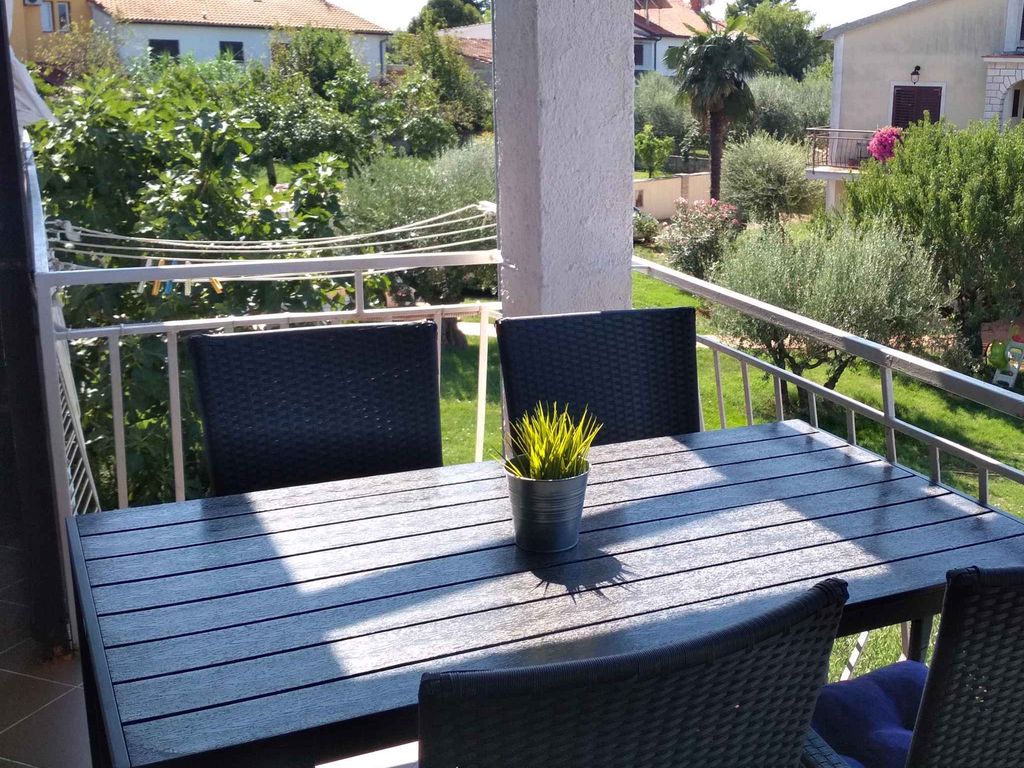 Ferienwohnung mit Balkon und Klimaanlage