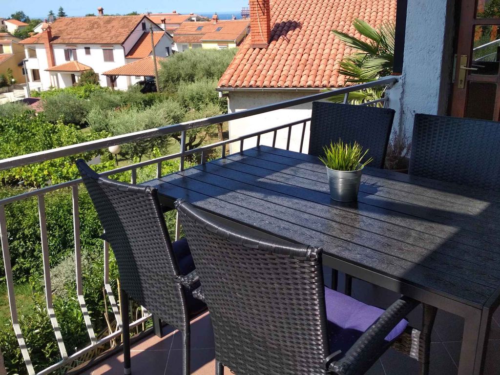 Ferienwohnung mit Balkon und Klimaanlage