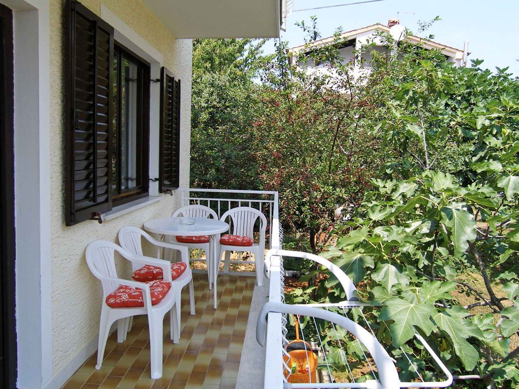 Ferienwohnung mit Klimaanlage und Balkon