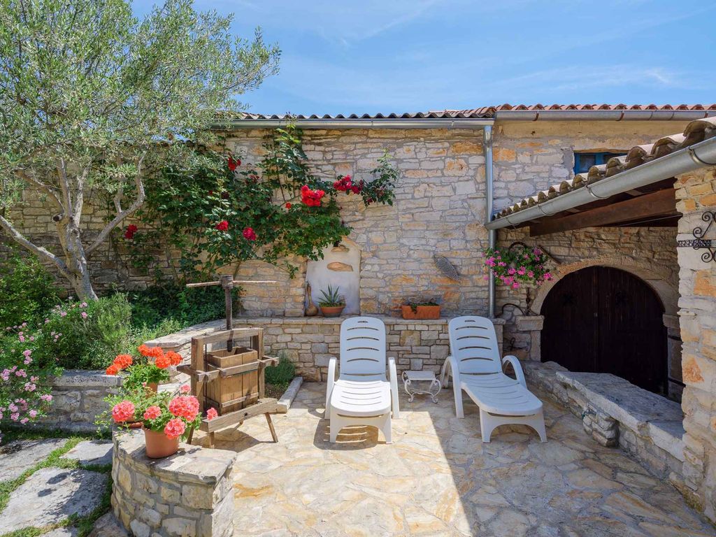 Villa mit Klimaanlage und Pool