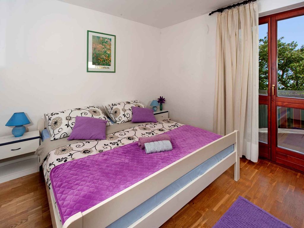 Ferienwohnung mit Klimaanlage und Balkon