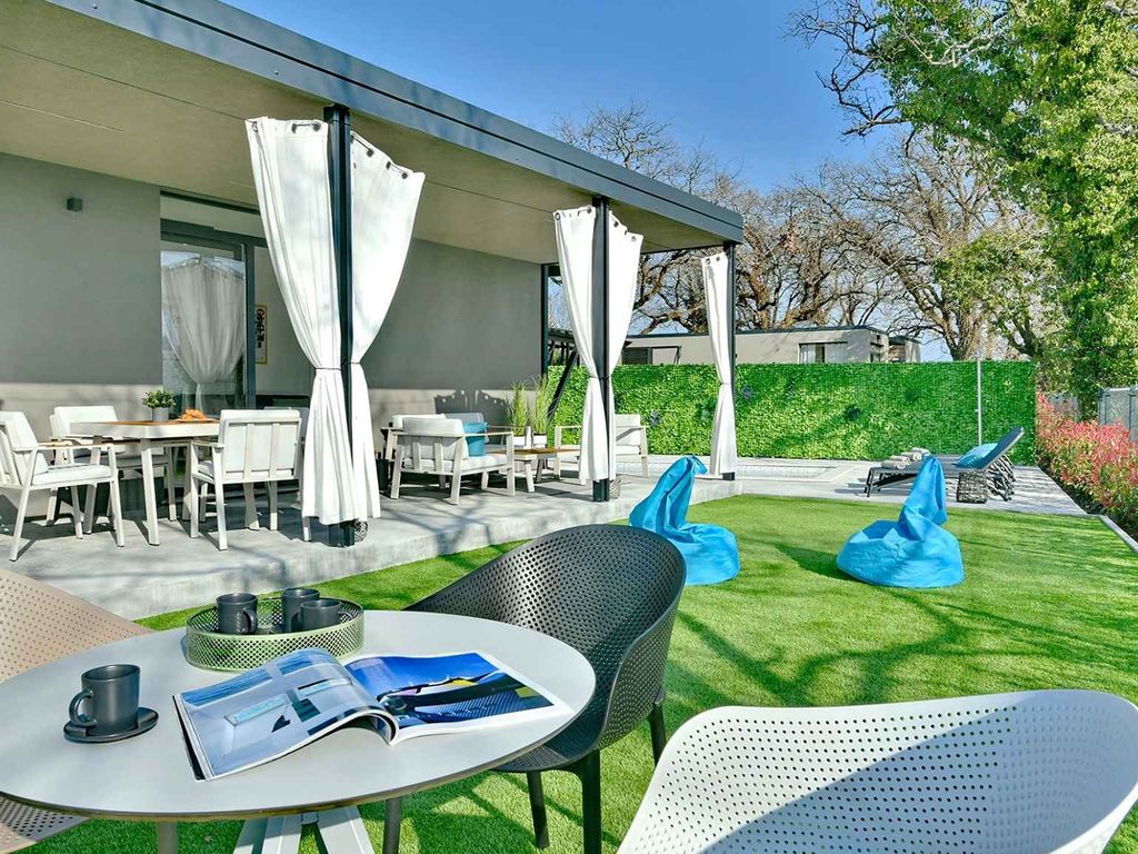 Villa mit Klimaanlage und Pool