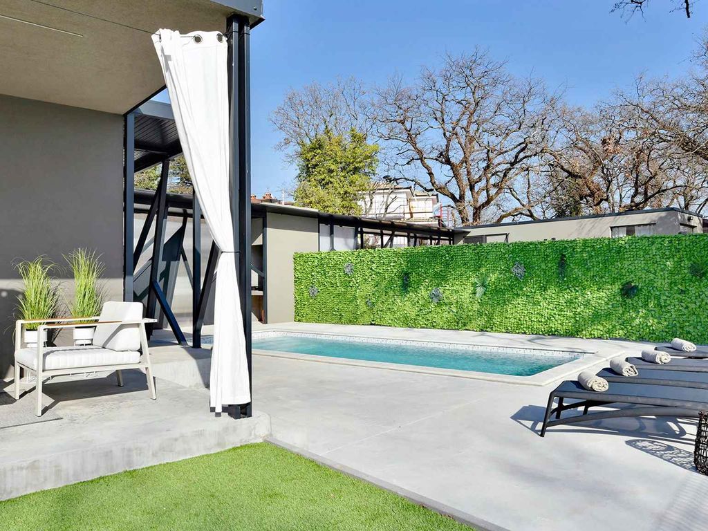 Villa mit Klimaanlage und Pool