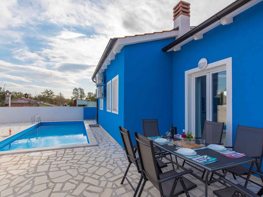 Ferienhaus mit Klimaanlage und Pool