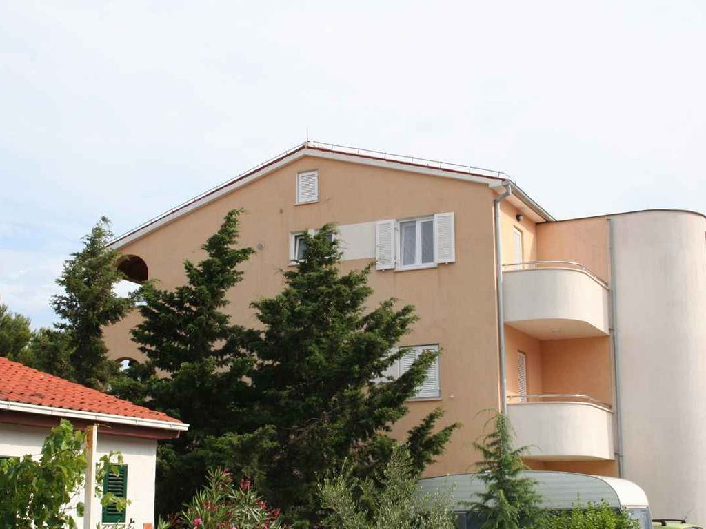 Ferienwohnung mit Balkon und Klimaanlage