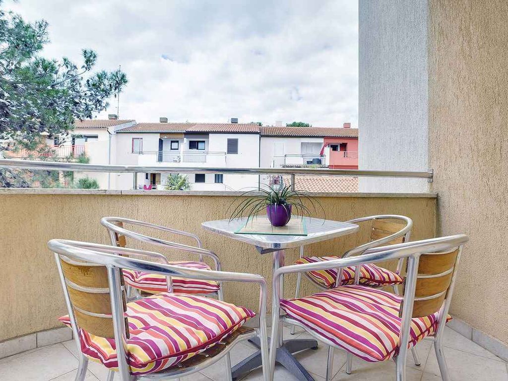 Ferienwohnung mit Balkon und Klimaanlage