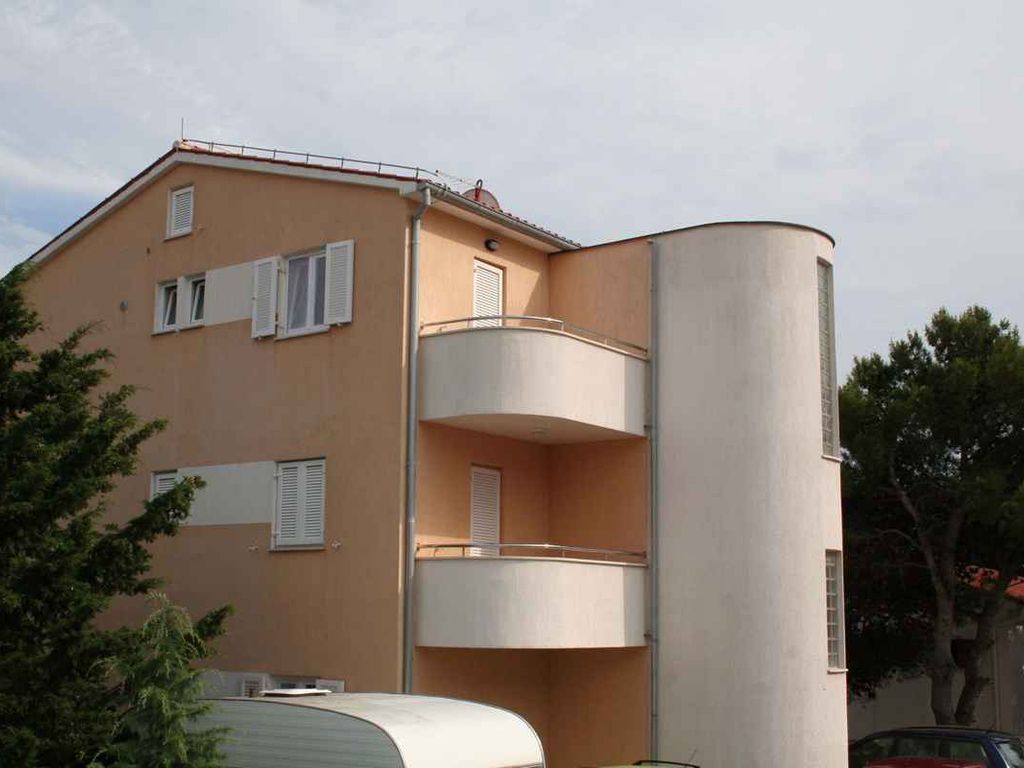 Ferienwohnung mit Balkon und Klimaanlage