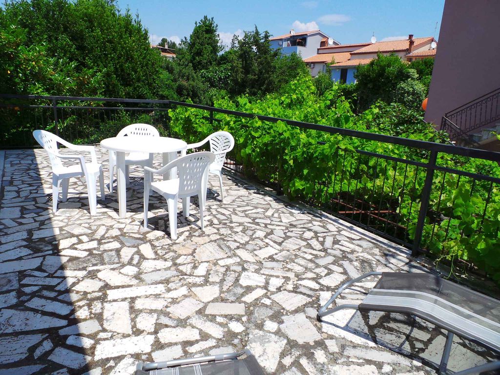 Ferienhaus mit gemütlicher Terrasse gleich in Strandnähe