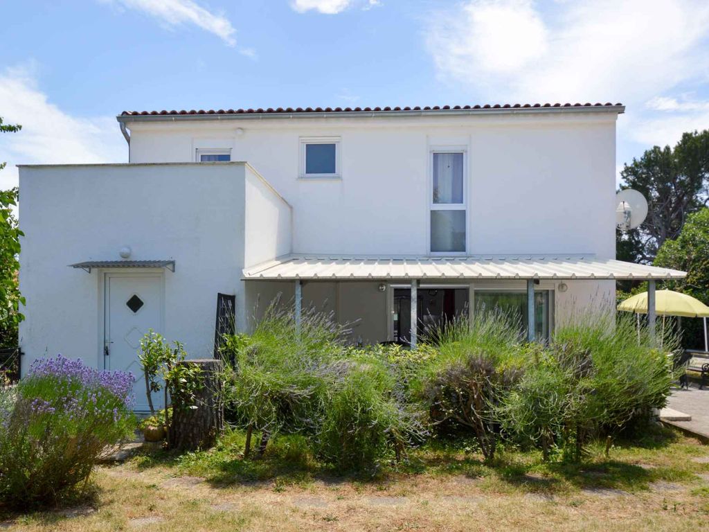 Ferienhaus mit Garten