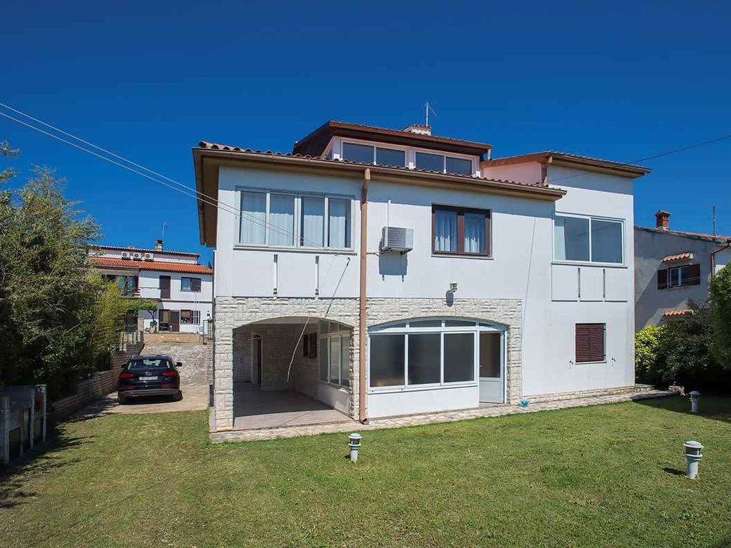 Ferienhaus mit Meerblick und Garten