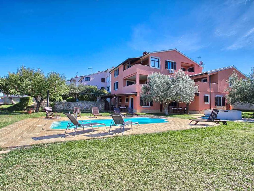 Ferienwohnung mit Terrasse und WLAN