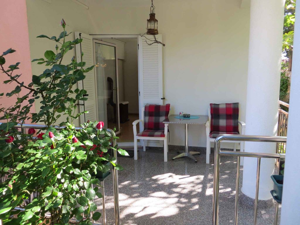 Ferienwohnung mit Sommerküche Nutzung